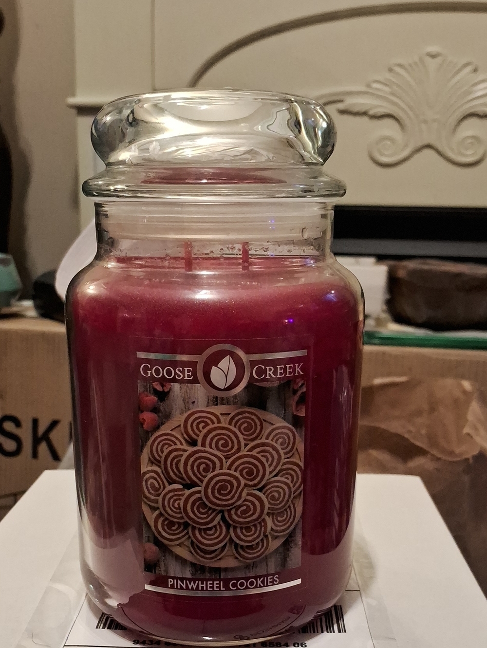 Goose Creek Pinwheel Cookies Scented Jar Candle — Red